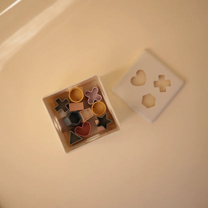 mushie Shape Sorting Box